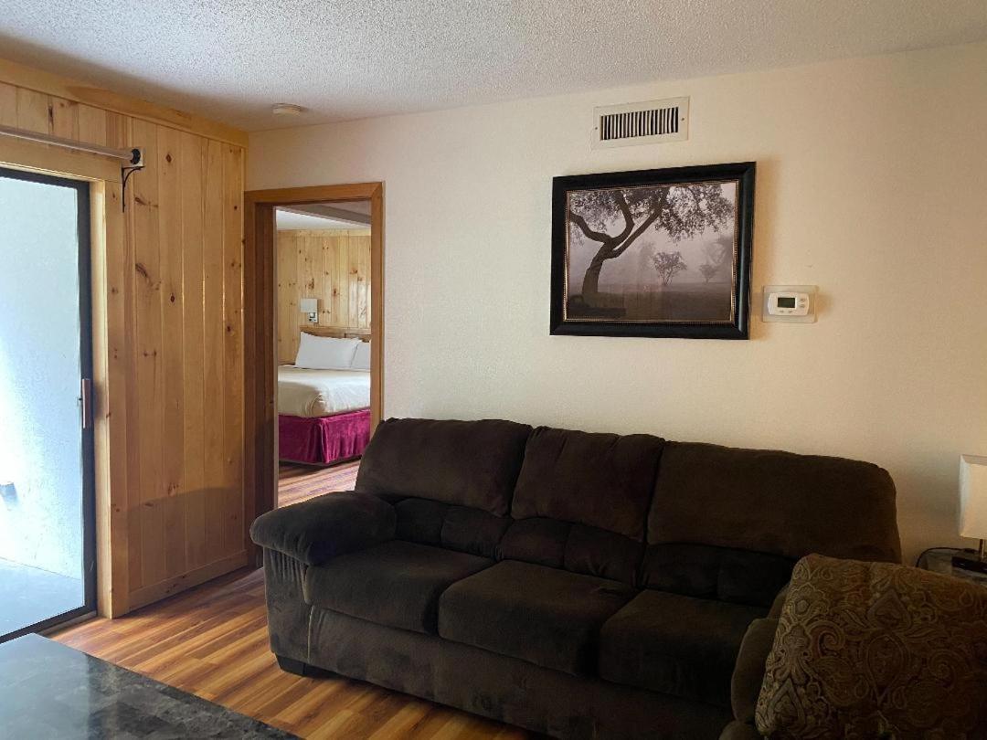 Zoders Inn And Suites Gatlinburg Exterior photo